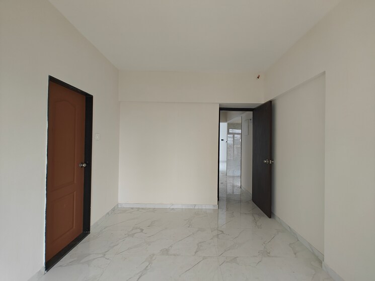 Room, yogi nagar 2 Bedroom 600 Sq.Ft. Apartment In Yogi Nagar Mumbai 7013862