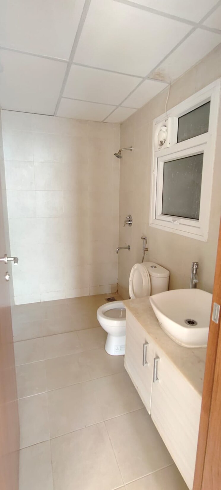 Bathroom, bhartiya-nikoo-homes 2 Bedroom 1059 Sq.Ft. Apartment In Thanisandra Main Road Bangalore 7017016
