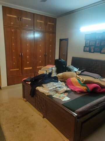 रेसिडेंशियल विला वर्ग यार्ड फॉर रीसेल इन सेक्टर 17ए गुड़गांव  7017142