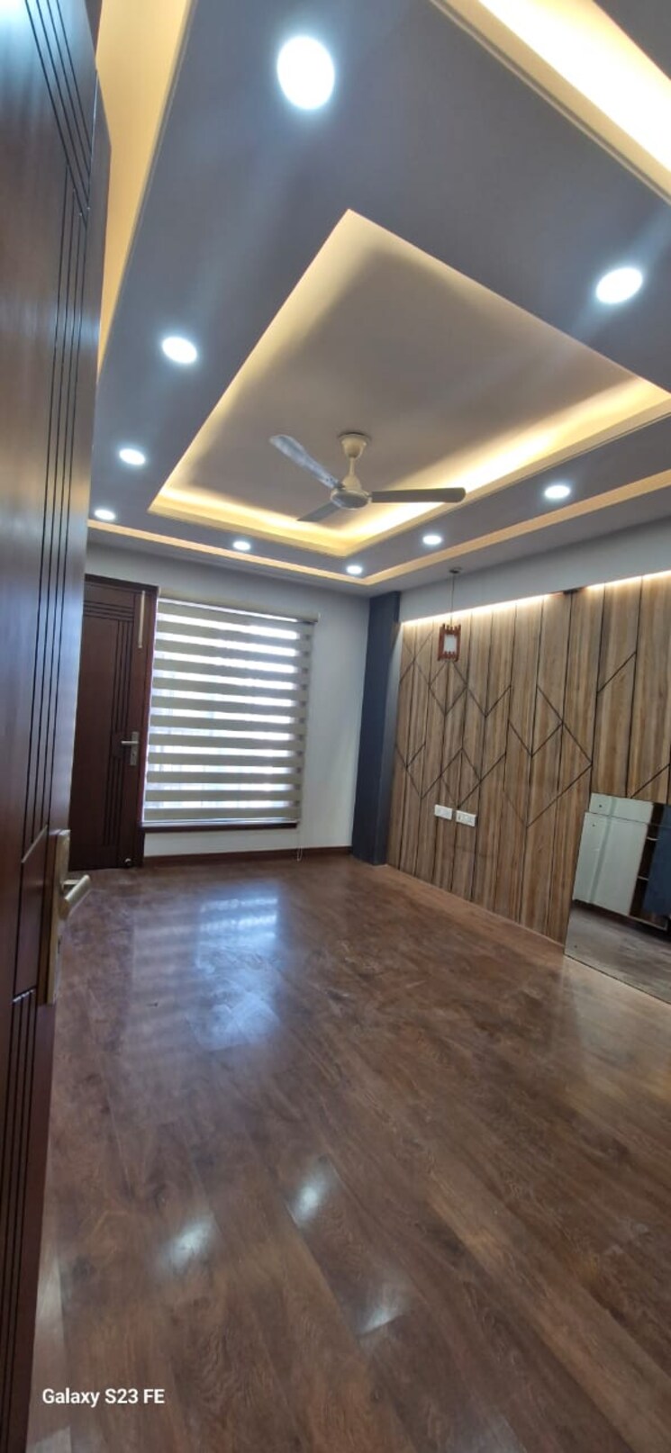 Room, sunstar-floors 3 Bedroom 2200 Sq.Ft. Builder Floor In Sector 51 Gurgaon 7018043