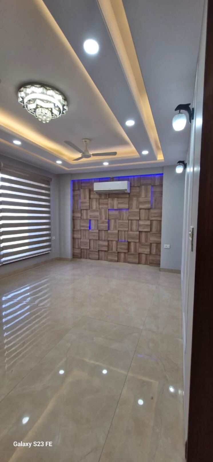 Room, sunstar-floors 3 Bedroom 2200 Sq.Ft. Builder Floor In Sector 51 Gurgaon 7018043