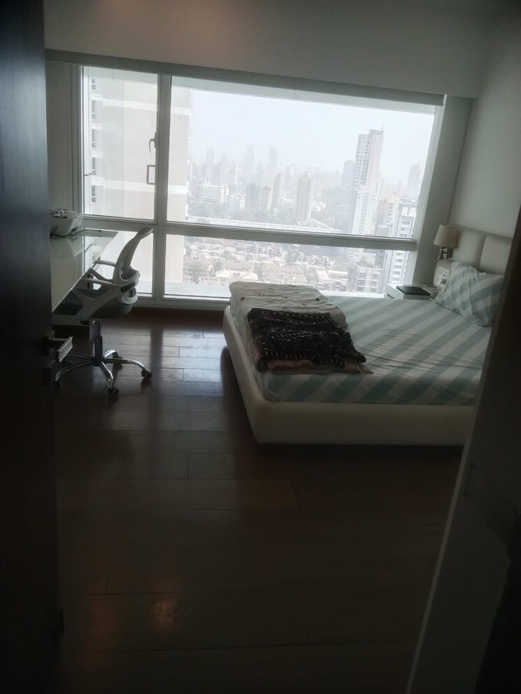 Living Room, royal-classic-co-op-society 2 Bedroom 950 Sq.Ft. Apartment In Andheri West Mumbai 7018272