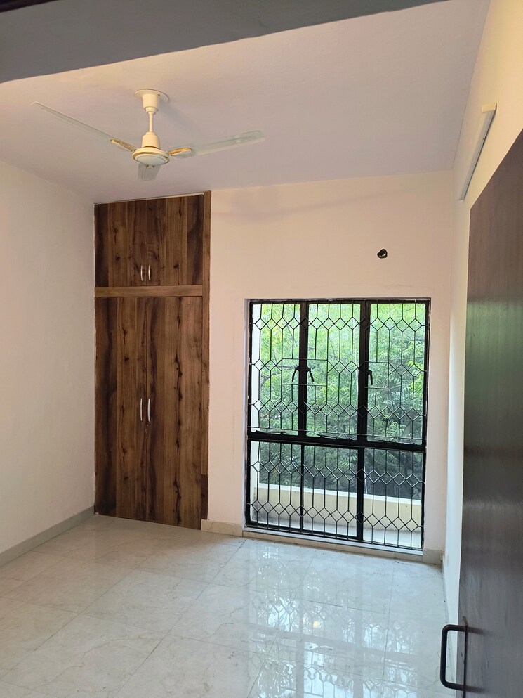 Room, sector 1 dwarka 2 Bedroom 1000 Sq.Ft. Apartment In Sector 1 Dwarka Delhi 7018781