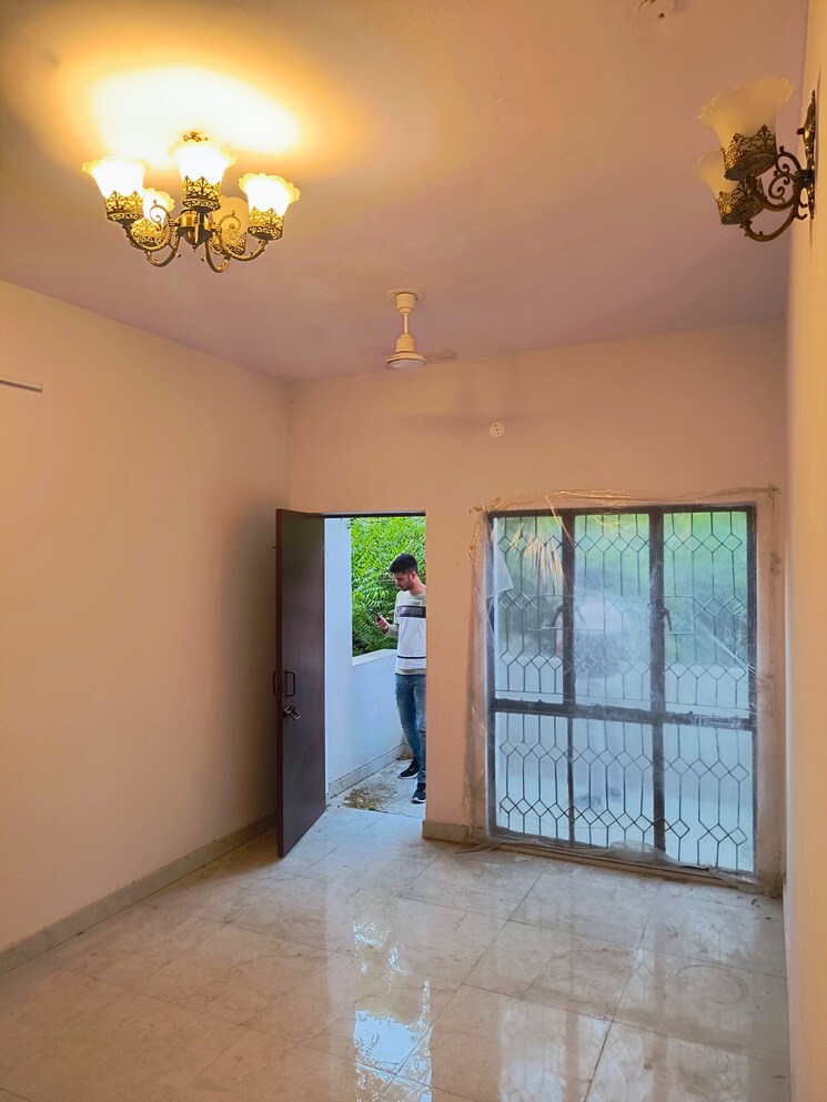 Room, sector 1 dwarka 2 Bedroom 1000 Sq.Ft. Apartment In Sector 1 Dwarka Delhi 7018781