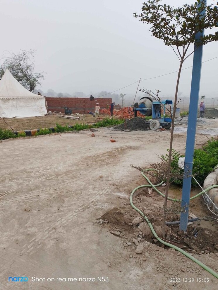 undefined, jewar  100 Sq.Yd. Plot In Jewar Greater Noida 7021241