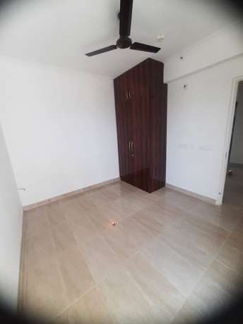 2 BHK Apartment For Rent in Gaur City 7th Avenue Noida Ext Sector 4 Greater Noida  7025188