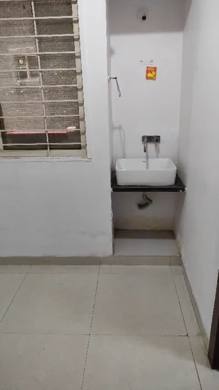 Bathroom, mahalakshmi nagar 2 Bedroom 1000 Sq.Ft. Apartment In Mahalakshmi Nagar Indore 7025881