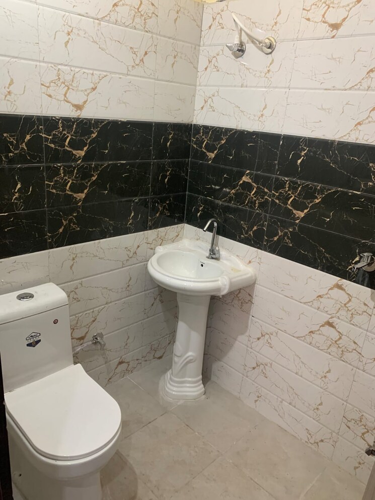 Bathroom, sector 126 2 Bedroom 100 Sq.Yd. Apartment In Sector 126 Mohali 7027091