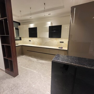 Kitchen in 4 BHK Builder Floor at Ansal Versalia Avante, Sector 67 – for Rent