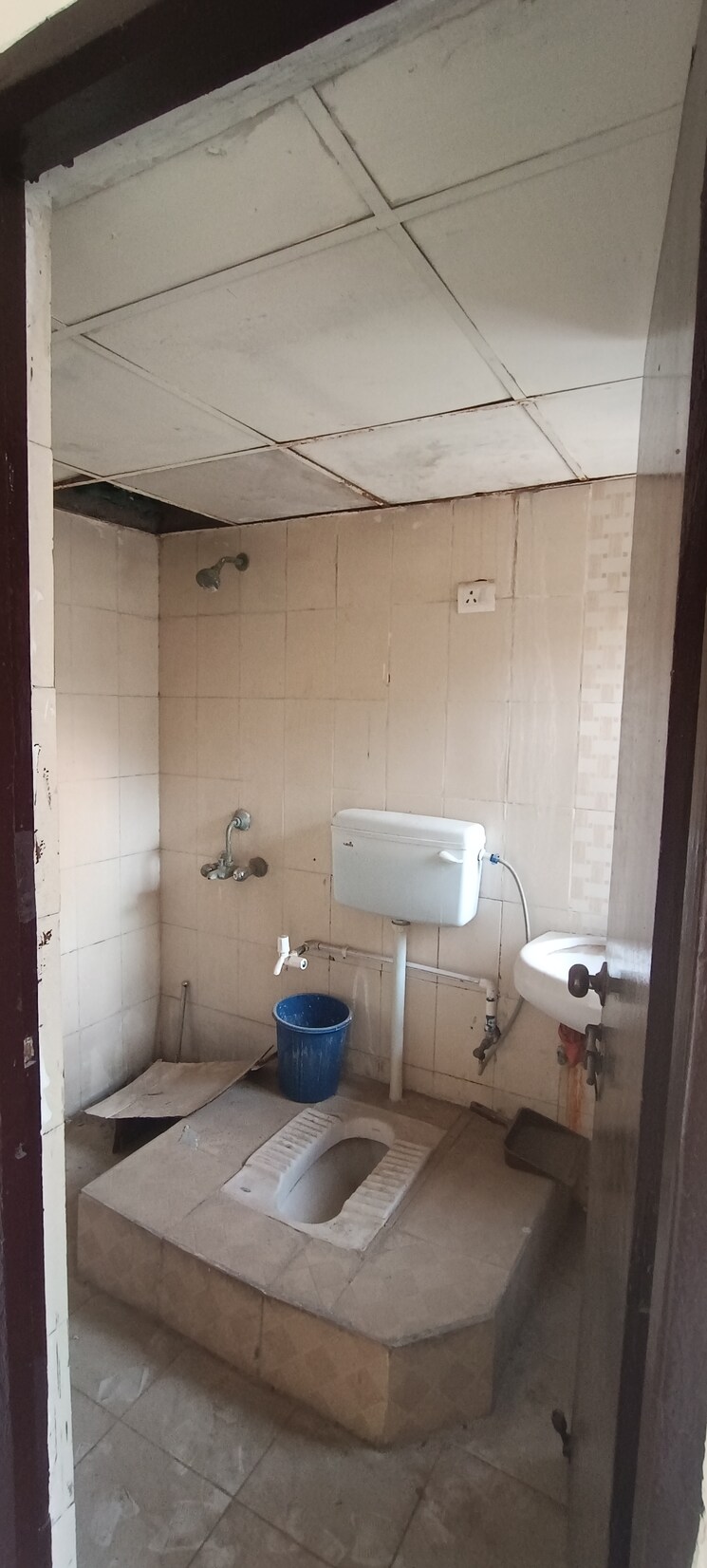 Bathroom, era-redwood-residency 3 Bedroom 1570 Sq.Ft. Apartment In Sector 78 Faridabad 7030389