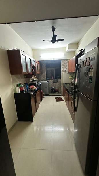 2 BHK Apartment For Rent in Highland Tower Lokhandwala Township Kandivali Mumbai  7031485