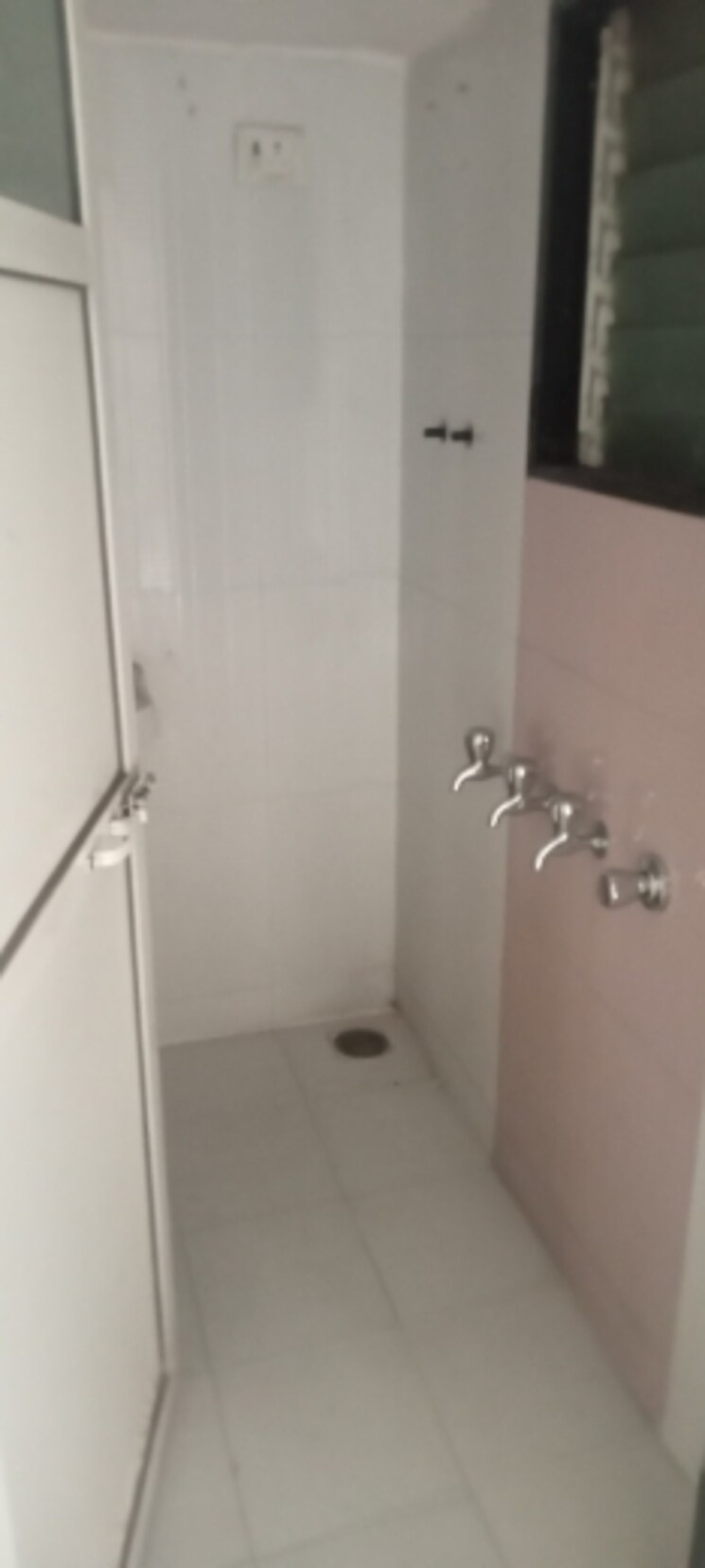 Bathroom, gaurav-galaxy-i 1 Bedroom 545 Sq.Ft. Apartment In Mira Road Thane 7032054
