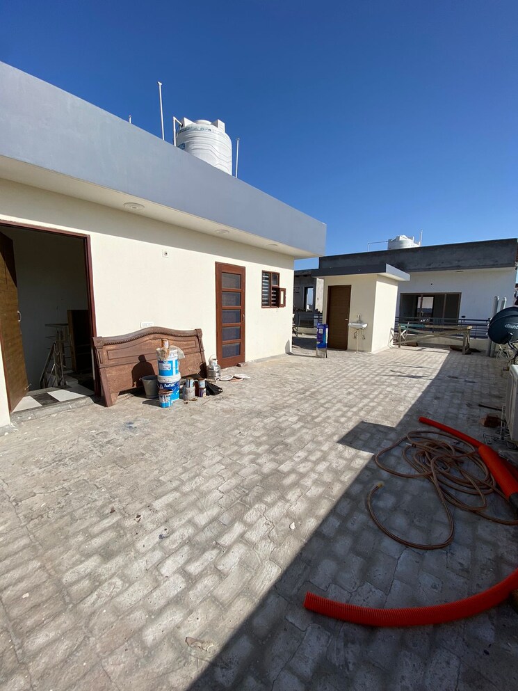 Terrace, parsik nagar 2 Bedroom 900 Sq.Ft. Apartment In Parsik Nagar Thane 7032943