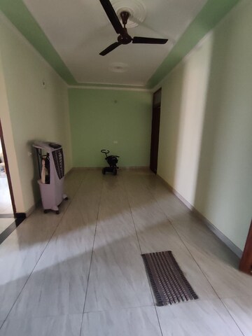 Room in 1 BHK Builder Floor at Sector 123 – for Rent
