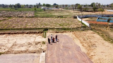  Plot For Sale in Jewar