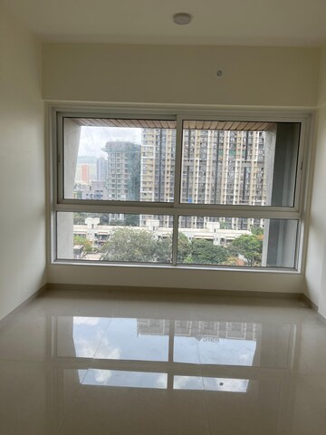 Room in 2 BHK Apartment at Dahisar West – for Sale