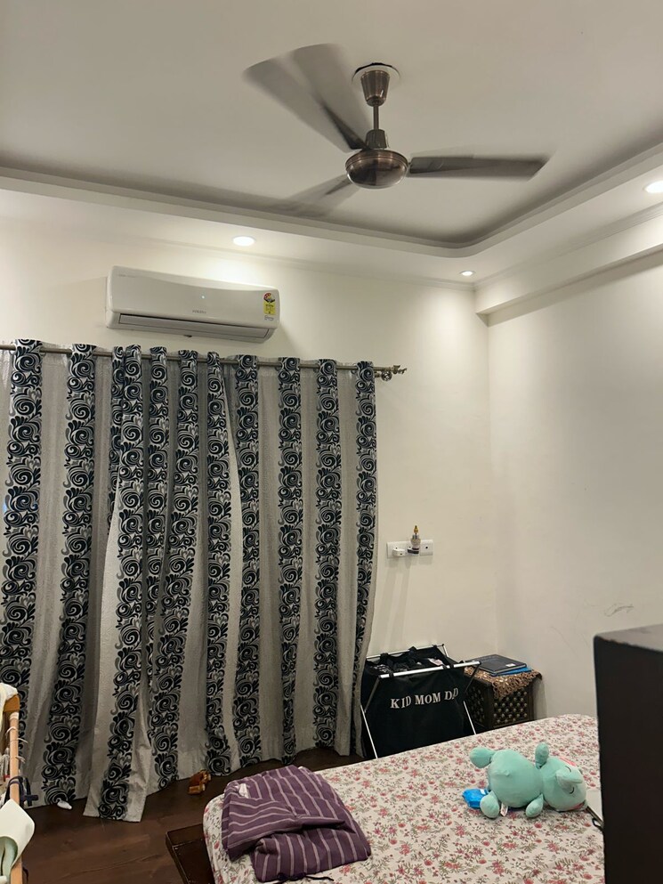 Bedroom, ss-southend-floors 3 Bedroom 1800 Sq.Ft. Builder Floor In South City 2 Gurgaon 7033997