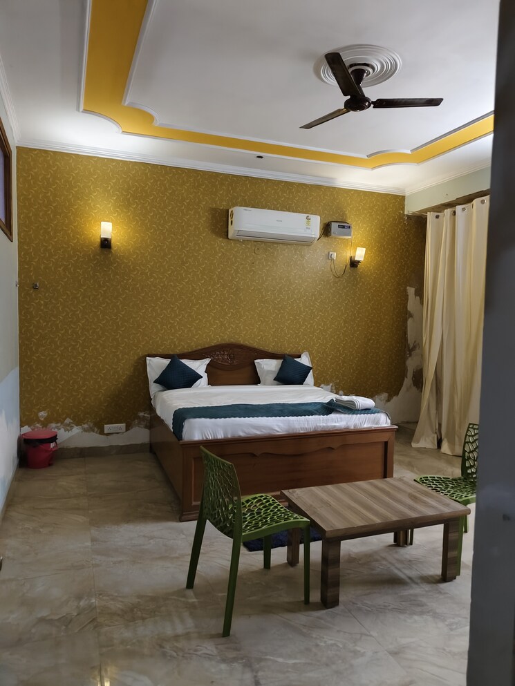 Living Room, sector 130 6+ Bedroom 230 Sq.Mt. Independent House In Sector 130 Noida 7034225