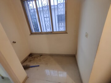Bedroom in 3 BHK Apartment at Mahindra Gardens, Goregaon West – for Rent