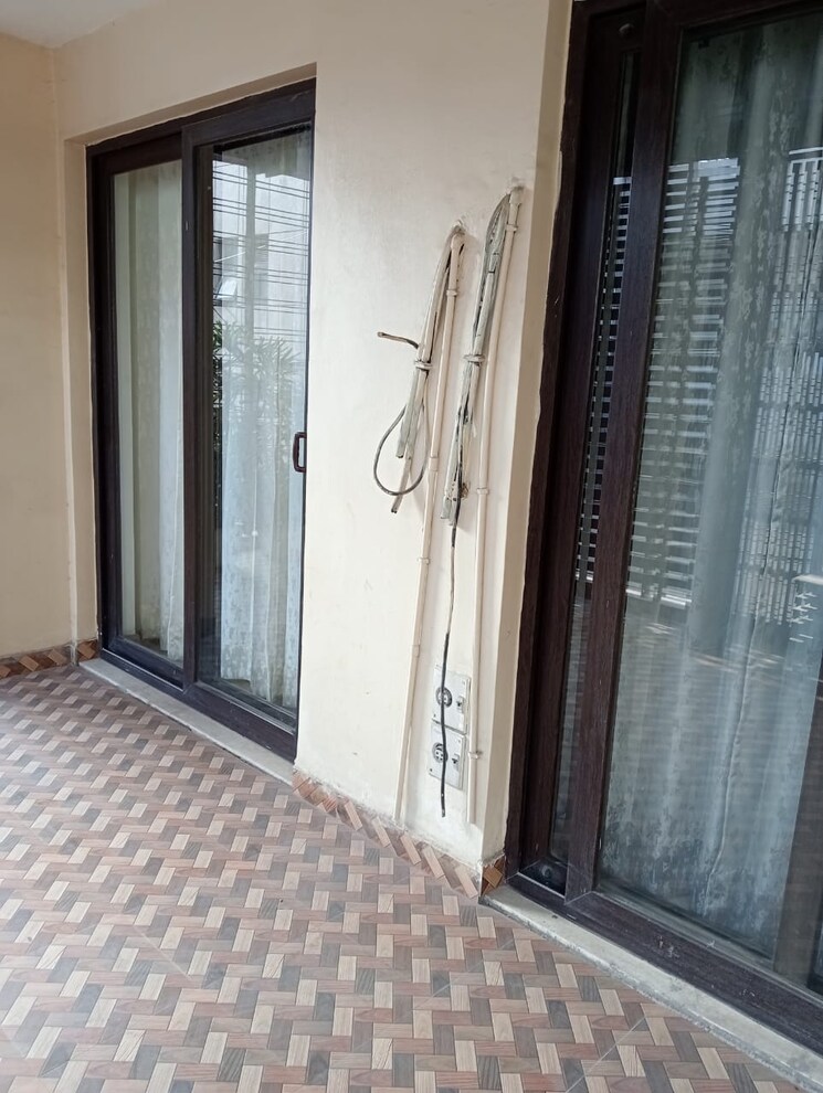 undefined, defence colony 6+ Bedroom 18000 Sq.Ft. Independent House In Defence Colony Delhi 7037229