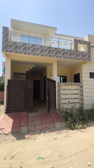 2 BHK Villa For Sale in Iim Road