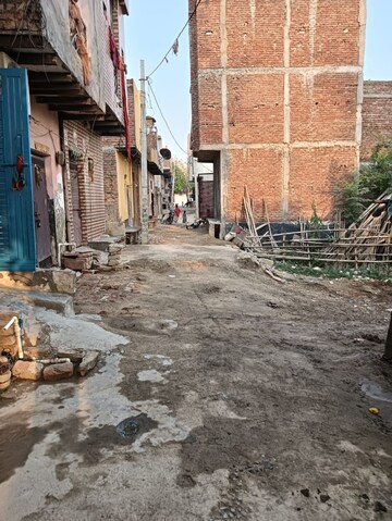  Plot For Sale in Sarfabad Village