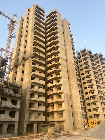 2 BHK Apartment For Resale in Sidhartha Diplomats Golf Link Sector 110 Gurgaon  7040044