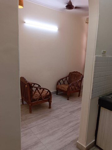 Living Room in 1 BHK Apartment at Lajpat Nagar – for Rent