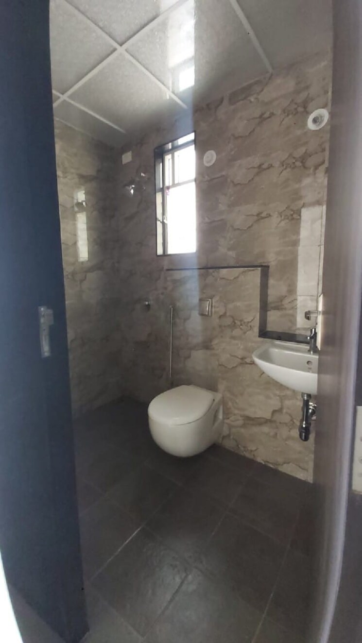 Bathroom, nyati-elysia 2 Bedroom 720 Sq.Ft. Apartment In Kharadi Pune 7040306