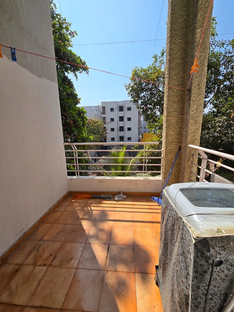Balcony, gulmohar-symphony 1 Bedroom 650 Sq.Ft. Apartment In Kharadi Pune 7040492