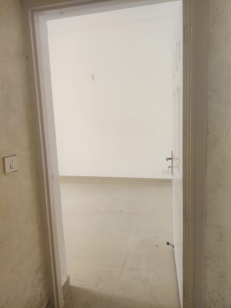 Room, puri-aman-vilas 4 Bedroom 2080 Sq.Ft. Apartment In Sector 89 Faridabad 7040584