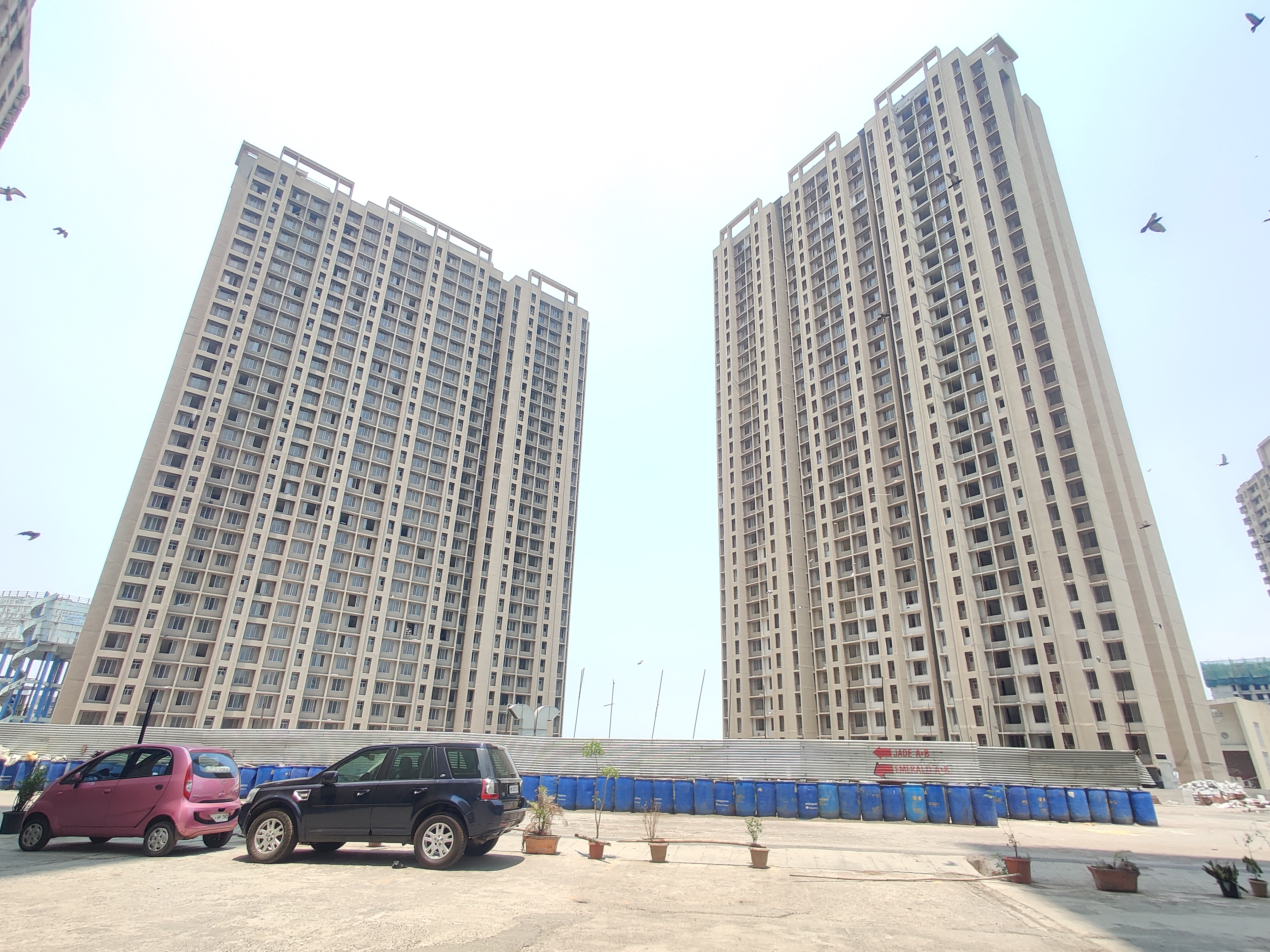 1 BHK Apartment For Resale in Dosti Planet North Onyx Sil Phata Thane  7041321