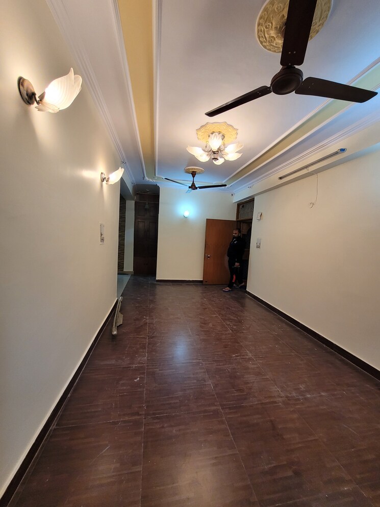 Living Room, dilshad garden 3 Bedroom 1150 Sq.Ft. Builder Floor In Dilshad Garden Delhi 7041825