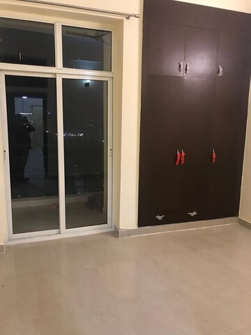 Room in 3.5 BHK Independent House at HIG Flats, Sector 99 – for Sale