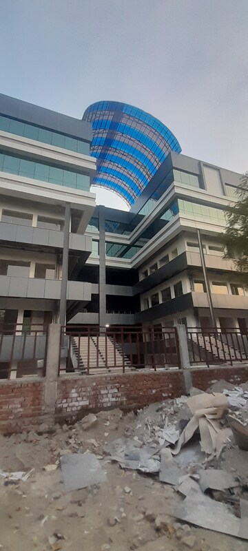  Shop For Sale in Vidhi Royal Walkway, Gamma I Greater Noida
