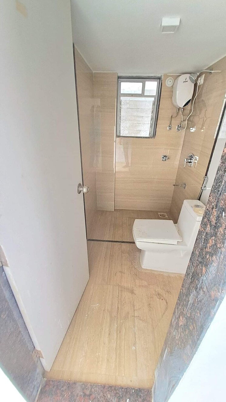 Bathroom, sheth-chopra-shanti-lifespaces-2 2 Bedroom 1060 Sq.Ft. Apartment In Nalasopara East Palghar 7042353