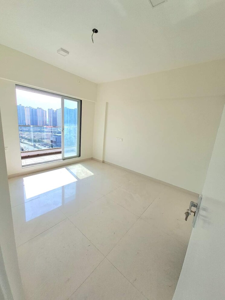 Room, sheth-chopra-shanti-lifespaces-2 2 Bedroom 1060 Sq.Ft. Apartment In Nalasopara East Palghar 7042353