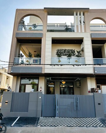 4 BHK Villa For Sale in Gandhi Path