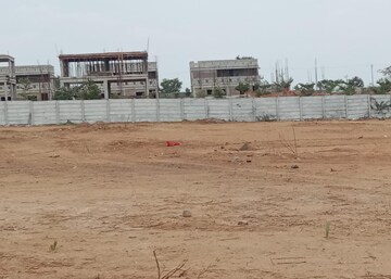  Plot For Sale in Tellapur