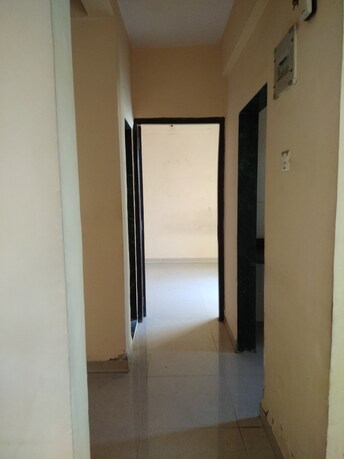 रेसिडेन्शियल फ्लॅट वर्ग फुट फॉर रीसेल इन कल्याण पश्चिम ठाणे  7043354