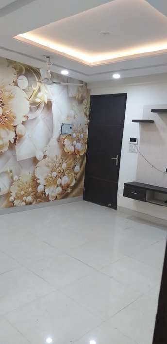 3 BHK Builder Floor For Rent in Dwarka Mor Delhi 7043584