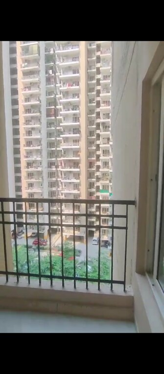 2 BHK Apartment For Resale in Ajnara Le Garden Noida Ext Sector 16b Greater Noida  7043607