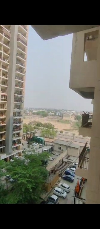 2 BHK Apartment For Resale in Ajnara Le Garden Noida Ext Sector 16b Greater Noida  7043607