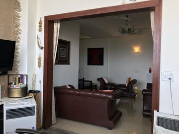 3 BHK Apartment For Sale in Mahagun Moderne, Sector 78