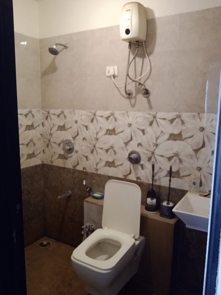 Bathroom, jhv-hira-laxmi-heights 3 Bedroom 1520 Sq.Ft. Apartment In Ulwe Navi Mumbai 7045699