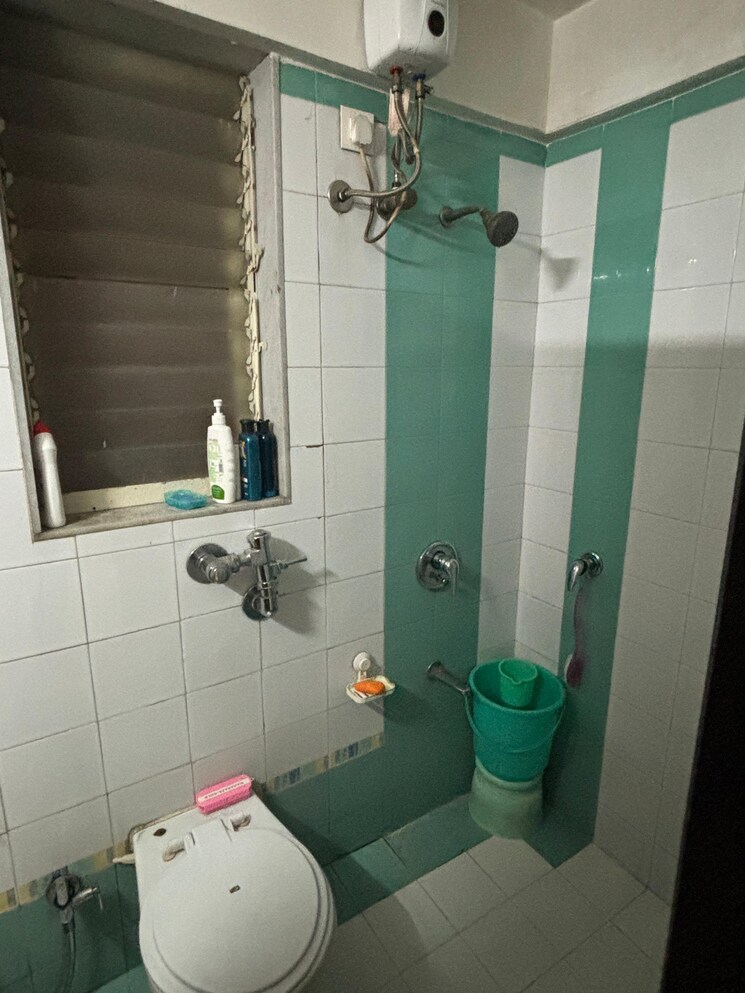 Bathroom, chadava-park-apartment 3 Bedroom 1400 Sq.Ft. Apartment In Kopar Khairane Navi Mumbai 7045916