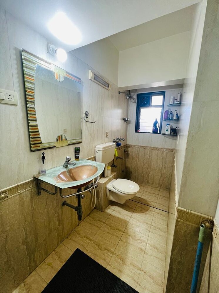 Bathroom, landmark-tower 3 Bedroom 1200 Sq.Ft. Apartment In Dadar East Mumbai 7046329