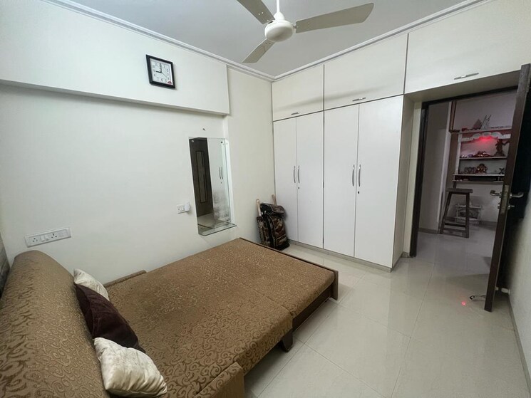 Room, landmark-tower 3 Bedroom 1200 Sq.Ft. Apartment In Dadar East Mumbai 7046329