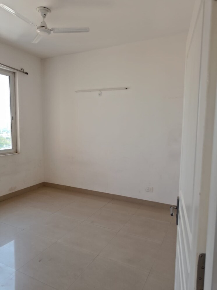 Room, sidhartha-diplomats-golf-link 2 Bedroom 543 Sq.Ft. Apartment In Sector 110 Gurgaon 7047252