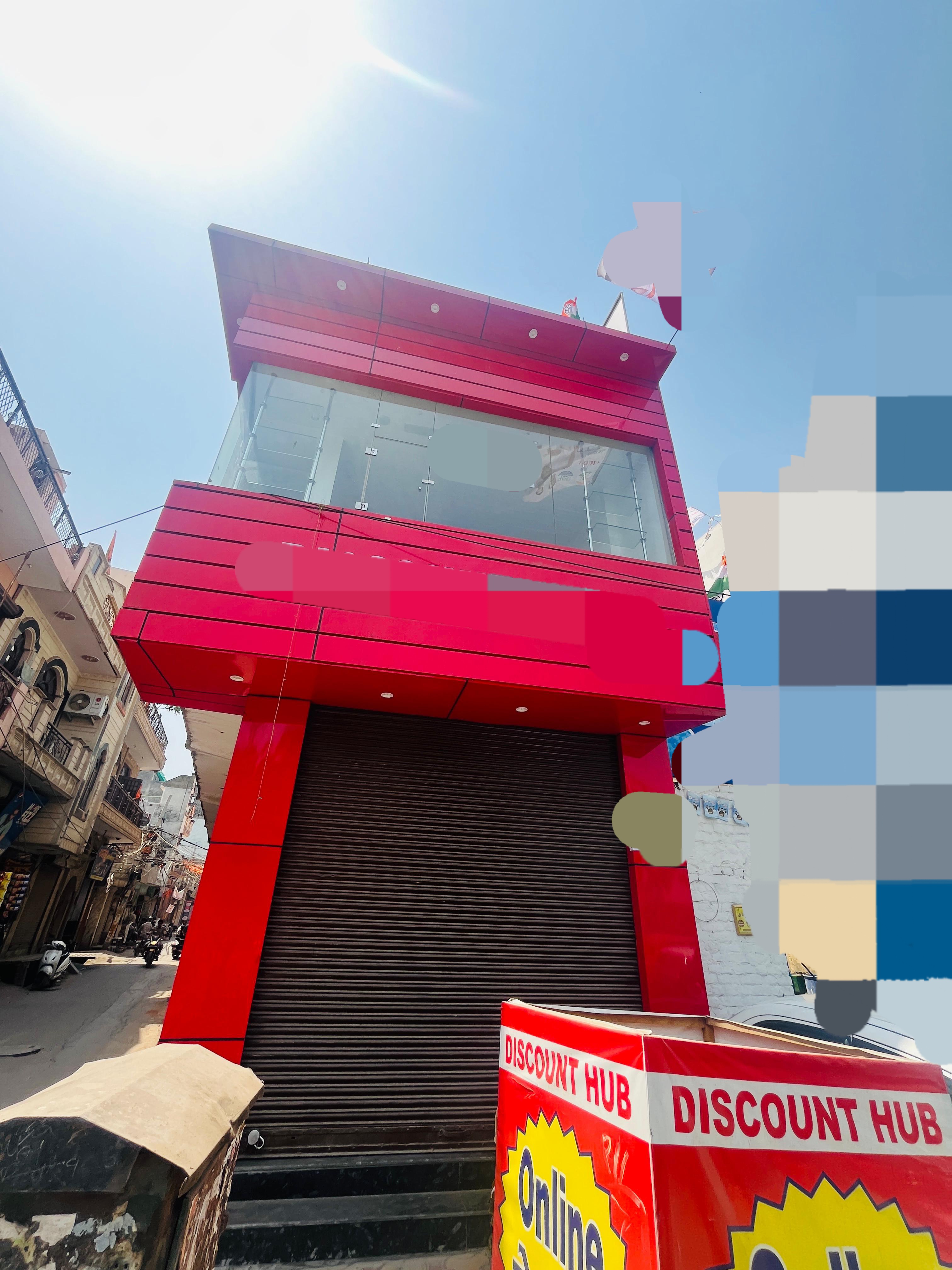 Rental Commercial Showroom 900 Sq.Ft. in Shahdara Delhi 7047842